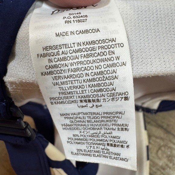 Boden Polka Dot Bikini Top Swimsuit Ruched Front Navy Blue White US 6 - Picture 6 of 6